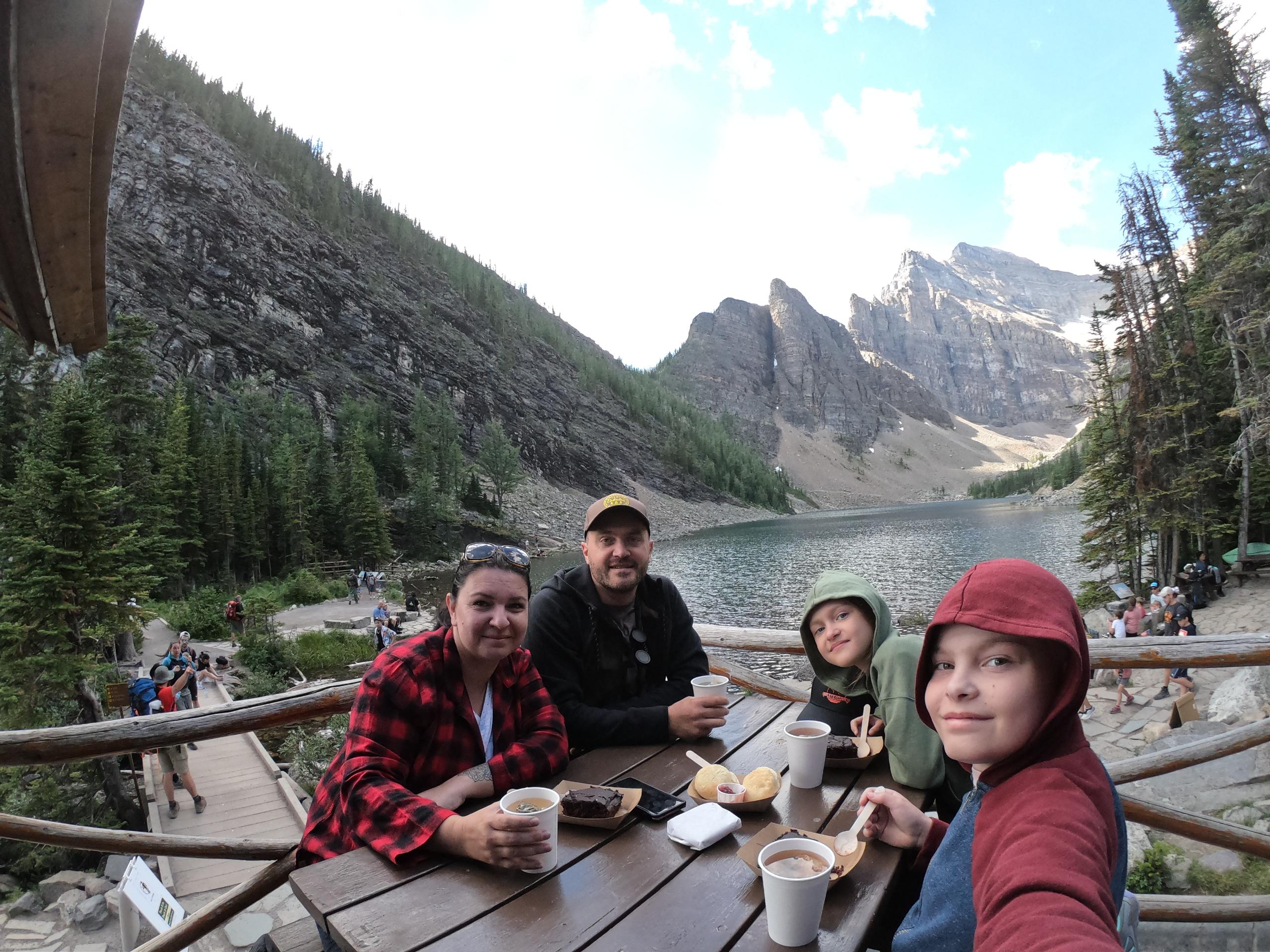 Agnes Lake Trail - Teahouse